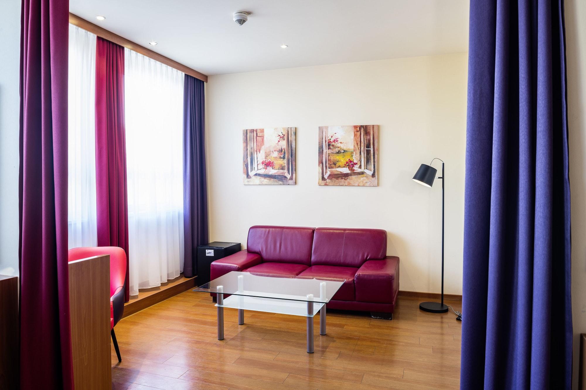 Star G Hotel Muenchen Schwabing Экстерьер фото